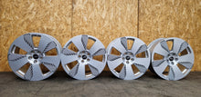 Laden Sie das Bild in den Galerie-Viewer, 4x Alufelge 19 Zoll 8.0" 5x112 34ET Glanz Silber 4KE601025L Audi Rim Wheel FEL8548380703jp