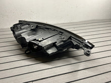 Laden Sie das Bild in den Galerie-Viewer, Frontscheinwerfer Audi A1 82A941033D Links Scheinwerfer Headlight SCH8357478796tm