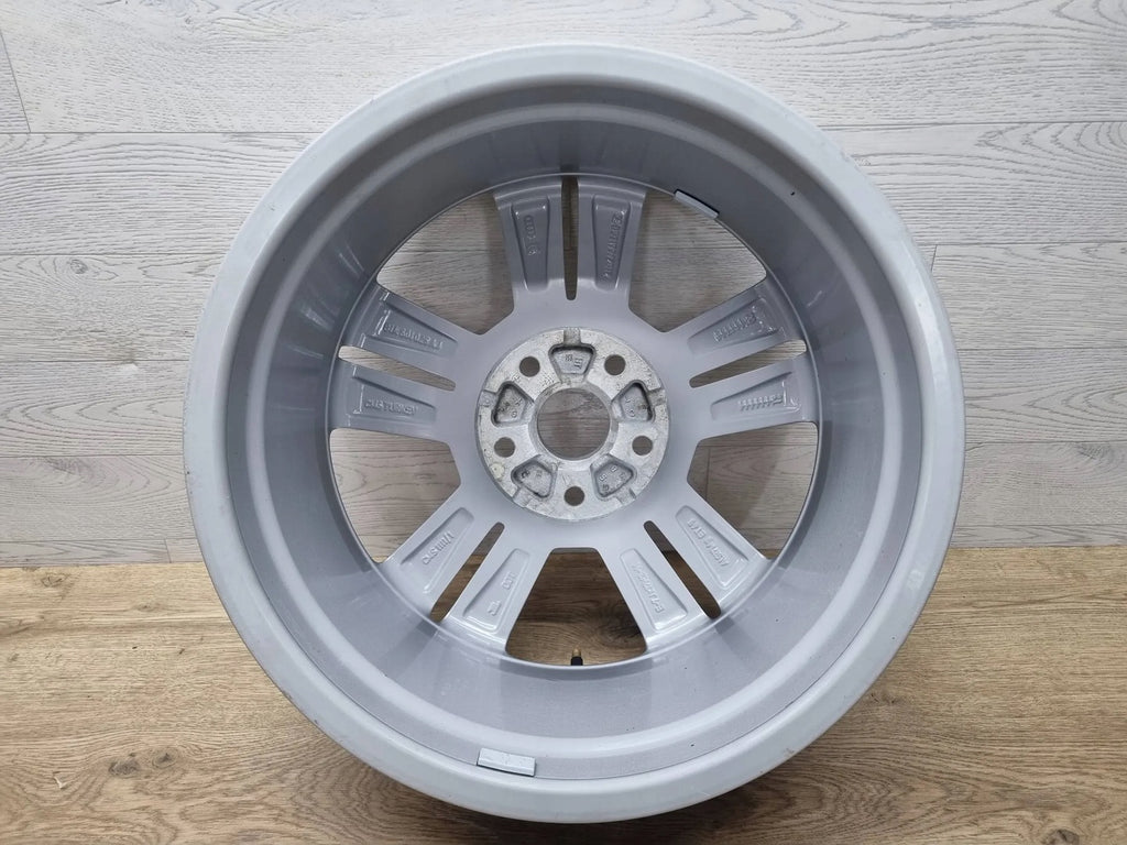 1x Alufelge 17 Zoll 7.0" 5x112 45ET 81A601025AJ Audi Q2 Rim Wheel