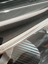 Laden Sie das Bild in den Galerie-Viewer, Frontscheinwerfer Mercedes-Benz Slk R172 A1728202659 LED Rechts Headlight SCH4074101083we