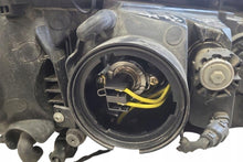 Laden Sie das Bild in den Galerie-Viewer, Frontscheinwerfer Hyundai Santa Fé II 92101-2BXXX Ein Stück (Rechts oder Links)