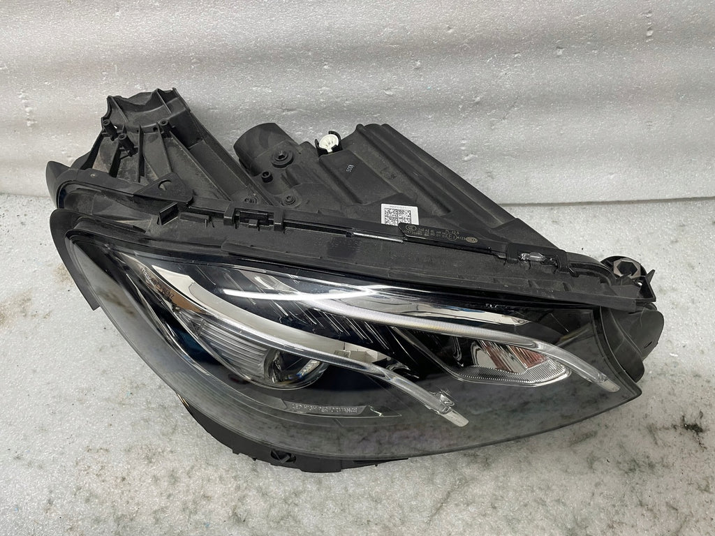Frontscheinwerfer Mercedes-Benz W205 A2139067806 LED Rechts Headlight SCH4910598136rh
