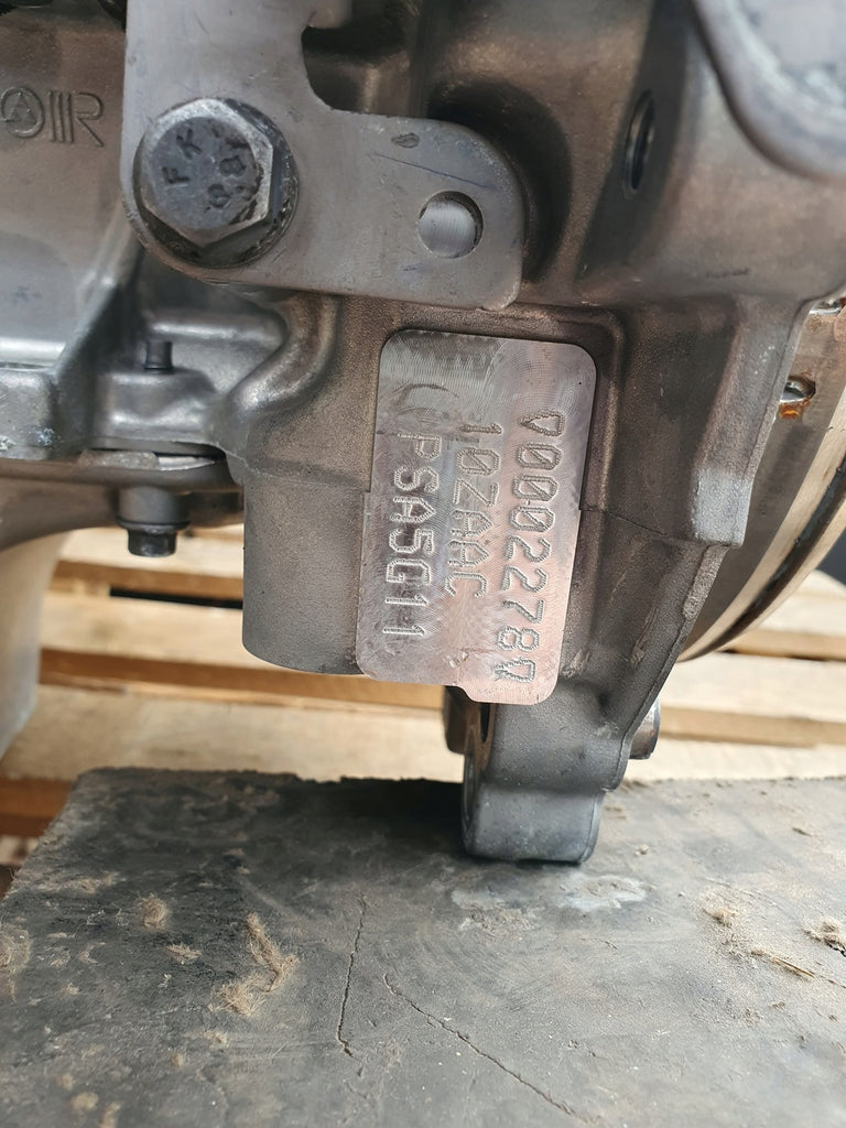 Motor Peugeot 3008 CRD93 1.6 73PS 54kW Benzin Engine Komplett