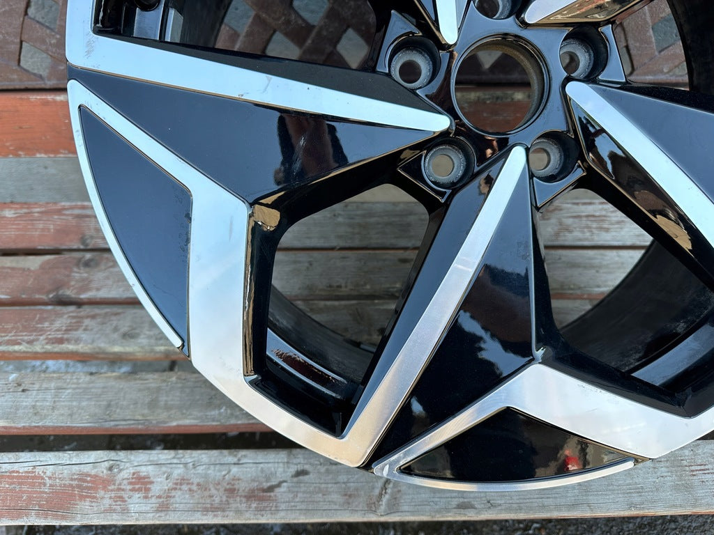 1x Alufelge 19 Zoll 7.5" 5x112 50ET Glanz Schwarz 10A601025J VW Id.3 Rim Wheel FEL8306494341rv