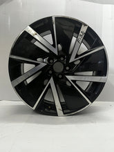 Load image into Gallery viewer, 1x Alufelge 18 Zoll 7.0&quot; 5x100 39ET Glanz Schwarz 658601025 Skoda Scala Kamiq