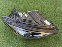 Laden Sie das Bild in den Galerie-Viewer, Frontscheinwerfer Mercedes-Benz Amg Gt A2909060800 LED Rechts Headlight SCH2323633340ld