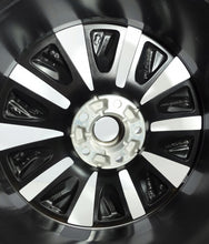 Laden Sie das Bild in den Galerie-Viewer, 1x Alufelge 18 Zoll 7.5&quot; 5x114.3 46ET Glanz Grau 403005820 Mg Megane Iv