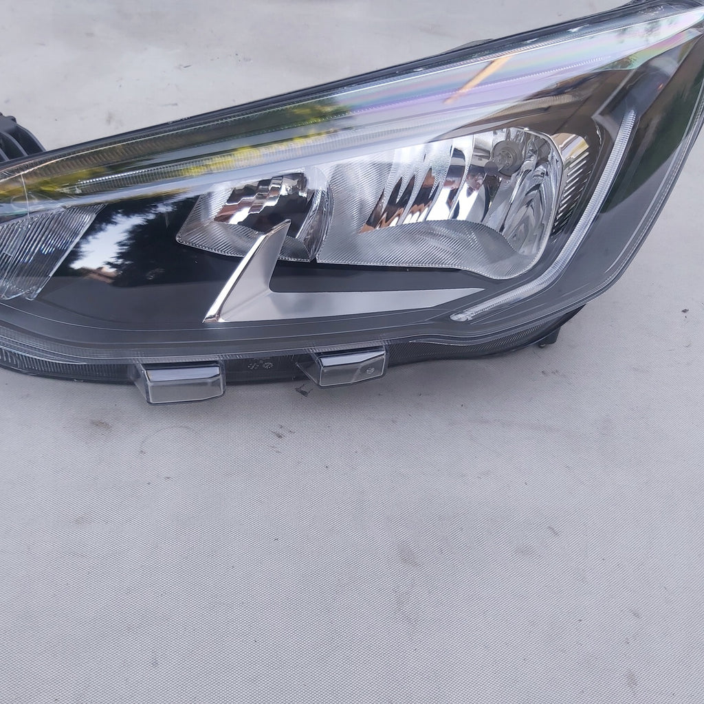 Frontscheinwerfer Ford Focus JX7B-13W030-CE Links Scheinwerfer Headlight