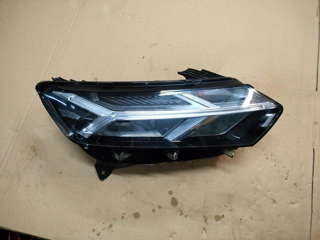 Frontscheinwerfer Dacia Sandero III Logan 260102586R Rechts Headlight