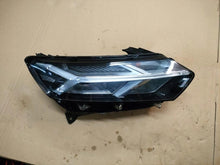 Laden Sie das Bild in den Galerie-Viewer, Frontscheinwerfer Dacia Sandero III Logan 260102586R Rechts Headlight