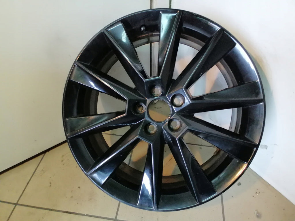 1x Alufelge 17 Zoll 7.0" 5x100 46ET Glanz Schwarz 5JJ601025A Skoda Rapid FEL2875812717ak