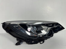 Laden Sie das Bild in den Galerie-Viewer, Frontscheinwerfer Opel Astra K 39055746 Rechts Scheinwerfer Headlight SCH9738677547kk
