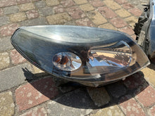 Laden Sie das Bild in den Galerie-Viewer, Frontscheinwerfer Dacia Sandero 260104793R LED Ein Stück (Rechts oder Links)