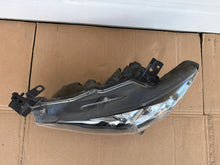 Laden Sie das Bild in den Galerie-Viewer, Frontscheinwerfer Mazda 6 Gj Xenon Links Scheinwerfer Headlight SCH9044511848sy