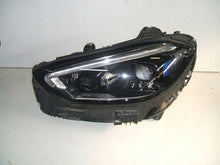 Laden Sie das Bild in den Galerie-Viewer, Frontscheinwerfer Mercedes-Benz W206 2069064703 602227568 Full LED Links SCH4022764096vc