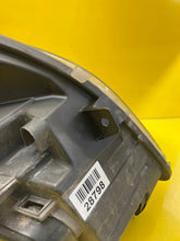 Laden Sie das Bild in den Galerie-Viewer, Frontscheinwerfer Mercedes-Benz Sprinter A9068200961 Xenon Links Headlight SCH8008502921bc