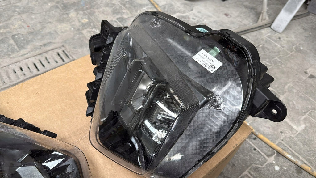 Frontscheinwerfer Hyundai Tucson 92101-N7100 LED Ein Stück (Rechts oder Links) SCH2341922382nx