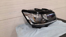 Laden Sie das Bild in den Galerie-Viewer, Frontscheinwerfer VW Transporter Caravelle 7L1941009B Rechts Headlight SCH7247007928fj