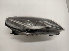 Laden Sie das Bild in den Galerie-Viewer, Frontscheinwerfer Seat Exeo 3R1941007F 3R1941008F LED Rechts oder Links SCH7961395377ry
