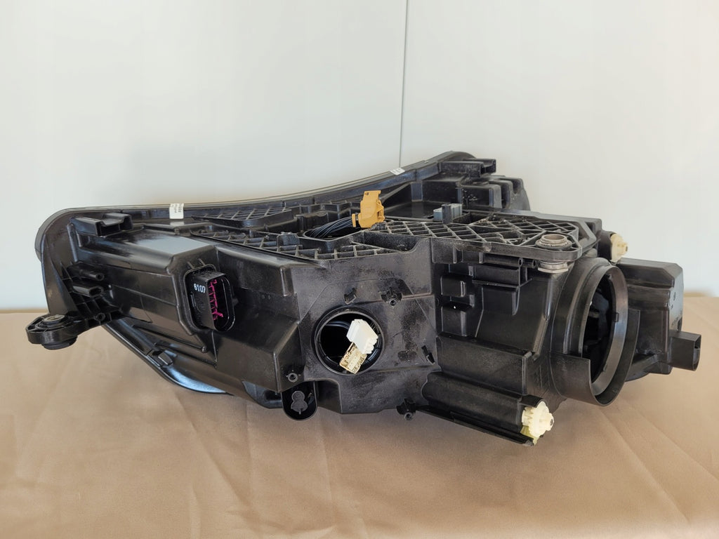 Frontscheinwerfer Skoda Superb III 3V1941015B Xenon Links Scheinwerfer Headlight