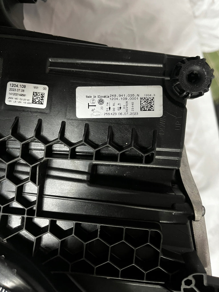 Frontscheinwerfer VW Caddy 2K8941035N Ein Stück (Rechts oder Links) Headlight SCH8042437026kz