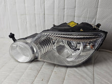 Laden Sie das Bild in den Galerie-Viewer, Frontscheinwerfer Skoda Yeti 5L1941015B 1K0941329 Xenon Links Headlight