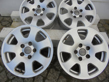 Laden Sie das Bild in den Galerie-Viewer, 4x Alufelge 15 Zoll 7.0" 5x112 39ET Glanz Silber 8E0601025 Audi Rim Wheel FEL9308133233gq