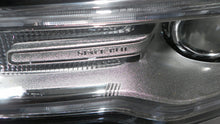 Laden Sie das Bild in den Galerie-Viewer, Frontscheinwerfer Jeep Grand Cherokee Wk2 68111001AI Xenon Links Headlight SCH1738382029fj