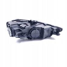 Laden Sie das Bild in den Galerie-Viewer, Frontscheinwerfer Audi A3 8V0941005J Xenon Links Scheinwerfer Headlight