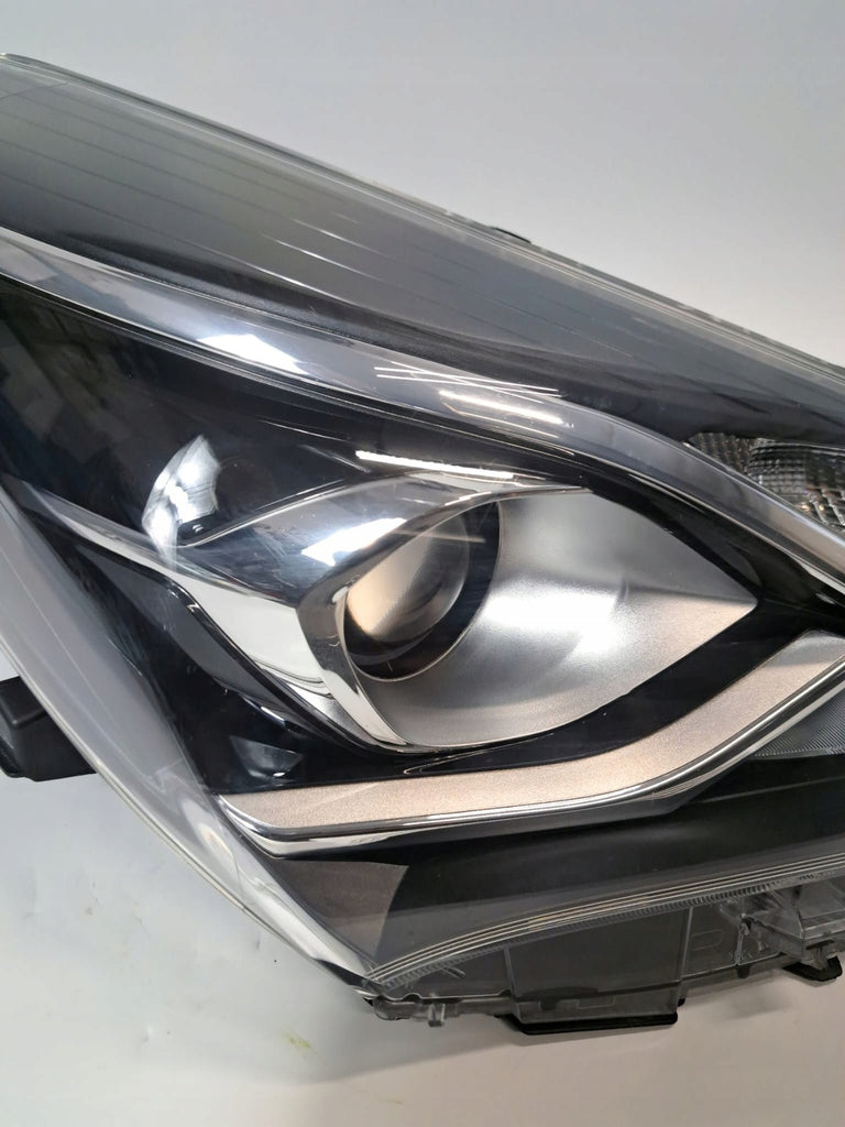 Frontscheinwerfer Toyota Yaris LED Rechts Scheinwerfer Headlight