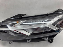 Laden Sie das Bild in den Galerie-Viewer, Frontscheinwerfer Dacia Sandero III Jogger 260601750 Links Headlight SCH3683839169og