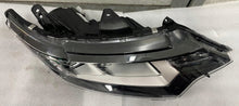 Laden Sie das Bild in den Galerie-Viewer, Frontscheinwerfer Mitsubishi Outlander III 4BX158301C8-84 LED Rechts Headlight