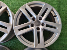 Laden Sie das Bild in den Galerie-Viewer, 4x Alufelge 17 Zoll 7.0" 5x112 42ET Glanz Silber 8W0601025P Audi A4 B8 Rim Wheel FEL7746988159sv