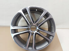 Laden Sie das Bild in den Galerie-Viewer, 1x Alufelge 18 Zoll 7.5&quot; 5x112 A2064016400 Mercedes-Benz W206 Rim Wheel