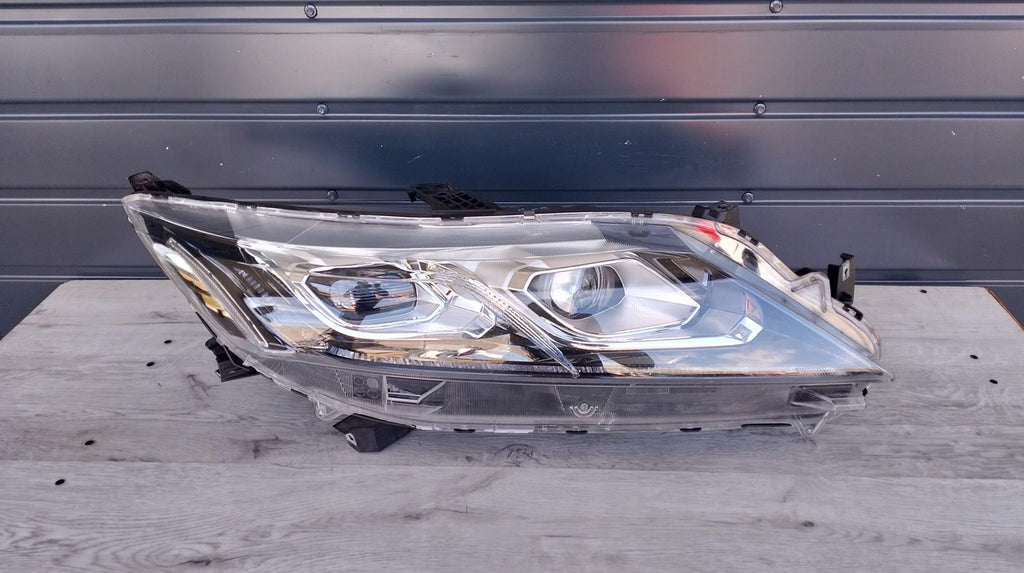 Frontscheinwerfer Mitsubishi Eclipse Cross 92102-H892102-H8 LED Rechts Headlight