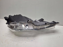 Laden Sie das Bild in den Galerie-Viewer, Frontscheinwerfer Mitsubishi Space Star Ein Stück (Rechts oder Links) Headlight