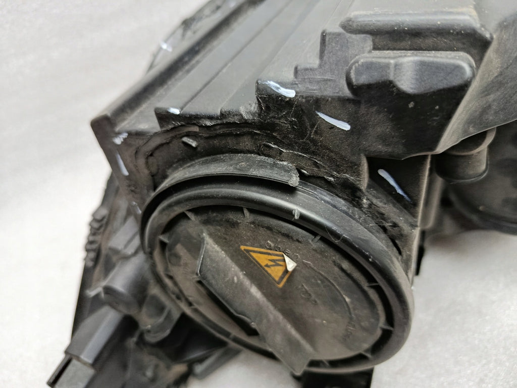 Frontscheinwerfer Mercedes-Benz Cla A1179065200 Xenon Rechts Headlight SCH9133479176qy