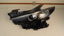 Laden Sie das Bild in den Galerie-Viewer, Frontscheinwerfer Mazda III BCJH-51040 LED Links Scheinwerfer Headlight