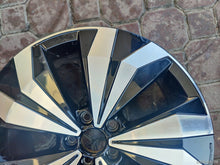 Laden Sie das Bild in den Galerie-Viewer, 1x Alufelge 17 Zoll 2GM601025M VW T-Cross Rim Wheel FEL3129398973sb