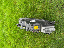 Load image into Gallery viewer, Frontscheinwerfer Dacia Spring 266052417R 266008993R LED Rechts oder Links