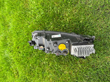 Load image into Gallery viewer, Frontscheinwerfer Dacia Spring 266052417R 266008993R LED Rechts oder Links