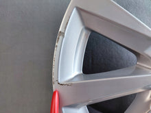 Laden Sie das Bild in den Galerie-Viewer, 1x Alufelge 16 Zoll 6.5" 5x100 40ET Glanz Silber 82A601025 Audi A1 Rim Wheel FEL3582312777ko