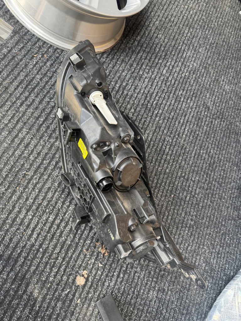 Frontscheinwerfer Hyundai I30 92102-G4020 Rechts Scheinwerfer Headlight SCH2873128142wp