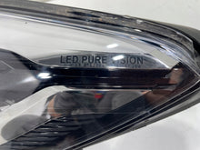 Laden Sie das Bild in den Galerie-Viewer, Frontscheinwerfer Renault Captur I 260609454R LED Links Scheinwerfer Headlight SCH9735815871fh