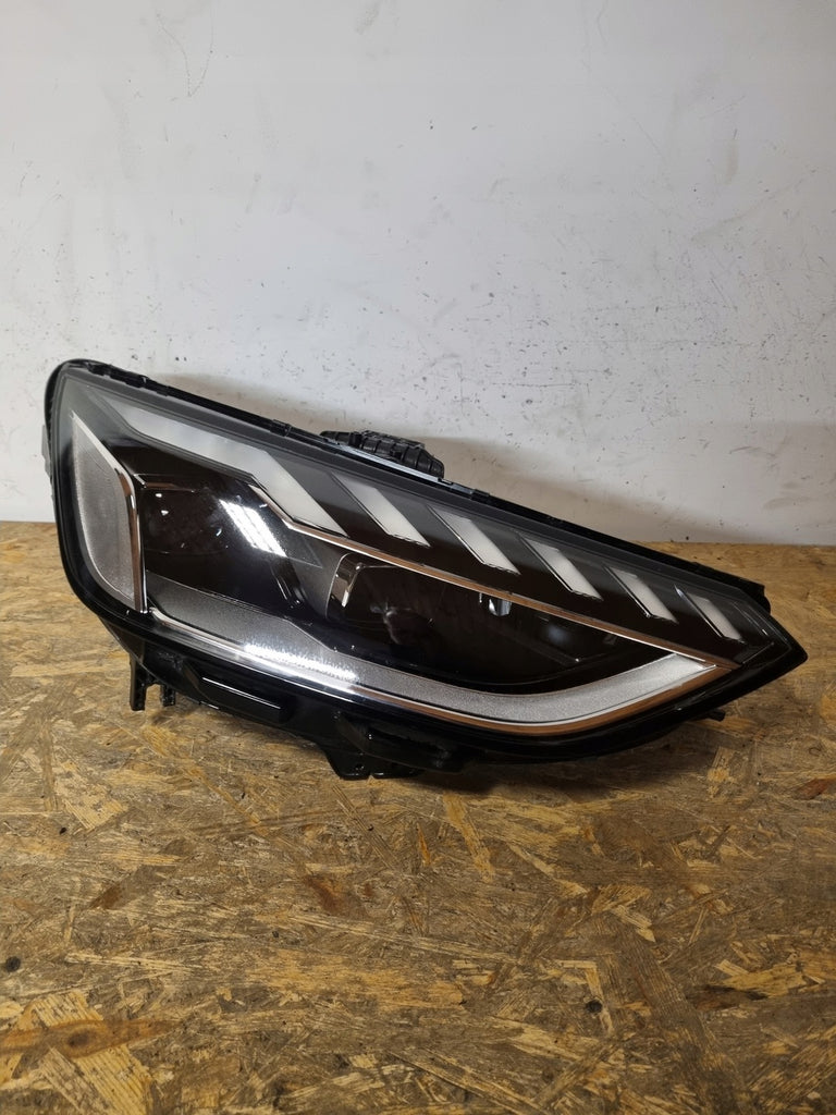 Frontscheinwerfer Audi A4 B9 LED Rechts Scheinwerfer Headlight