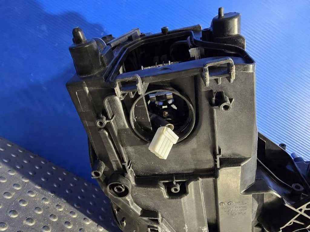 Frontscheinwerfer Audi A1 8XA941005 Xenon Links Scheinwerfer Headlight