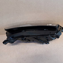 Load image into Gallery viewer, Frontscheinwerfer Skoda Octavia 5E4941015A LED Links Scheinwerfer Headlight SCH9055291946ie