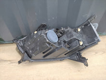 Laden Sie das Bild in den Galerie-Viewer, Frontscheinwerfer Dacia Sandero III Logan 260102586R LED Rechts Headlight SCH2610663372ic