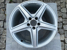 Load image into Gallery viewer, 1x Alufelge 18 Zoll 9.5" 5x112 48ET Glanz Silber A2184011502 Mercedes-Benz Cls FEL7781465463yx