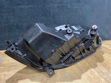 Laden Sie das Bild in den Galerie-Viewer, Frontscheinwerfer Jaguar F-Pace X761 GX6313W030LG Links Scheinwerfer Headlight SCH5347837382aq